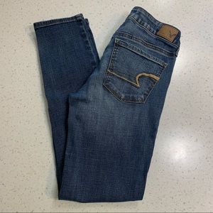 American Eagle skinny super stretch jeans 2 short